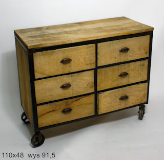 CHEST OF DRAWERS ON WHEELS