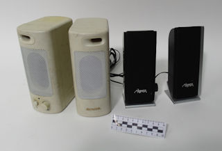 COMPUTER SPEAKERS