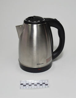 ELECTRIC KETTLE