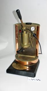 COFFEE MACHINE