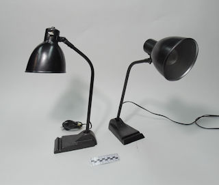 DESK LAMP