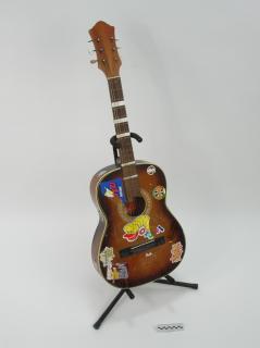 GITARA AKUSTYCZNA
