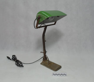 DESK LAMP