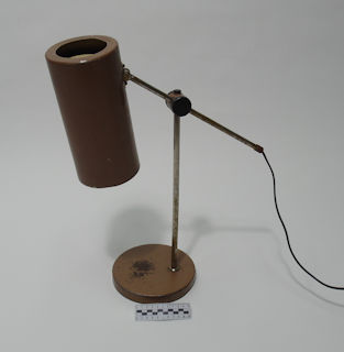 DESK LAMP