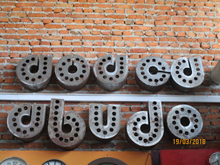 LITERY METALOWE