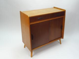 SHOE CABINET