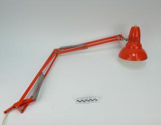 ADJUSTABLE DESK LAMP
