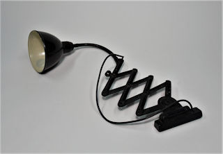 SCISSOR LAMP