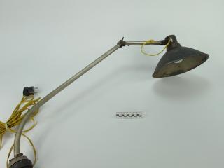 ADJUSTABLE DESK LAMP