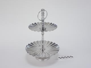 CAKE STAND