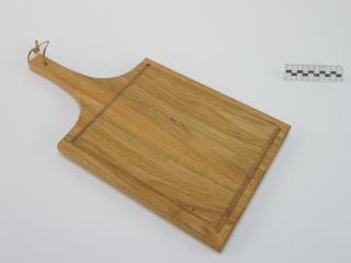 CUTTING BOARD