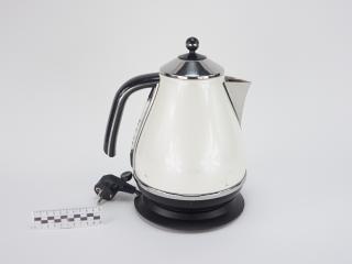 ELECTRIC KETTLE