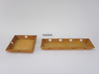 TRAY