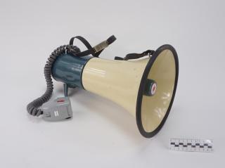 MEGAPHONE