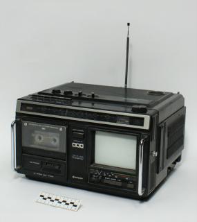 RADIO RADIO PLAYER TELEVISION
