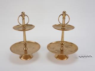 CAKE STAND