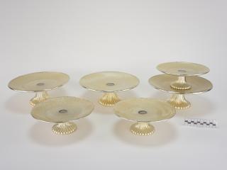 CAKE STAND