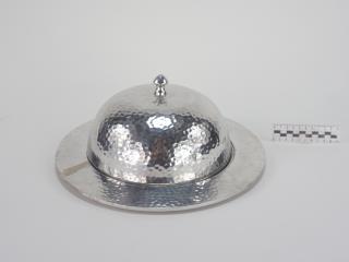 TRAY WITH LID