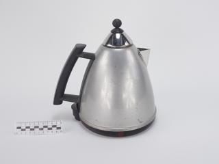 ELECTRIC KETTLE