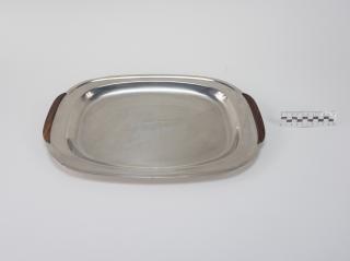 TRAY