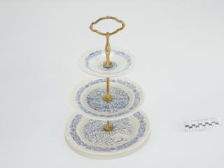 CAKE STAND
