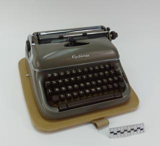 TYPEWRITER