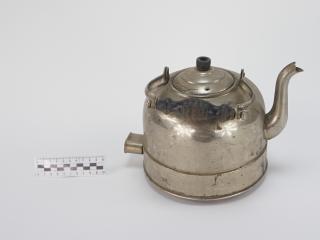 ELECTRIC KETTLE