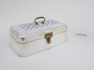 BREAD BOX