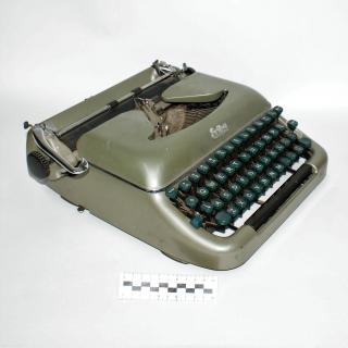 TYPEWRITER