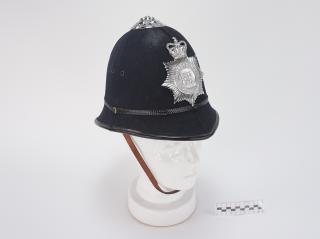 CZAPKA ANGIELSKIEGO POLICJANTA