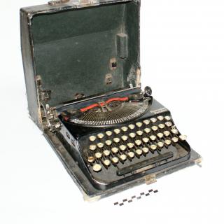 TYPEWRITER