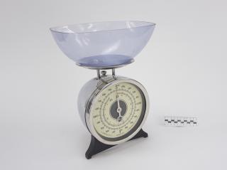 KITCHEN SCALE