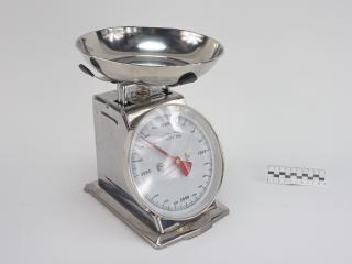 KITCHEN SCALE
