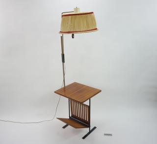 LAMPA PODŁOGOWA ZE STOLIKIEM
