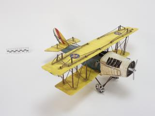 MODEL AUTA