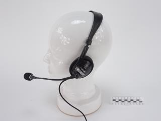HEADPHONES WITH MICROPHONE