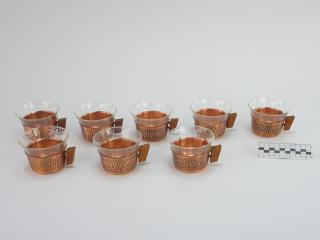 SZKLANKI W MIEDZIANYCH KOSZYCZKACH
