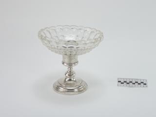 CAKE STAND