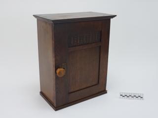 HANGING CABINET