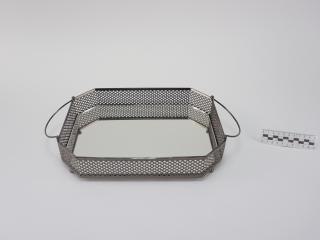 TRAY
