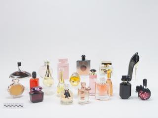 PERFUMY FLAKONIKI