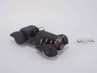 MODEL AUTA
