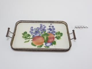 TRAY