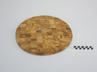 CUTTING BOARD