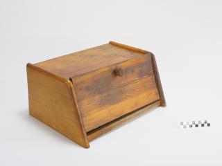 BREAD BOX