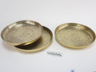 TRAY