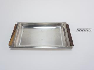 TRAY