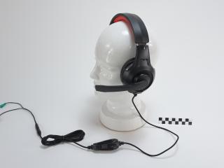 HEADPHONES WITH MICROPHONE