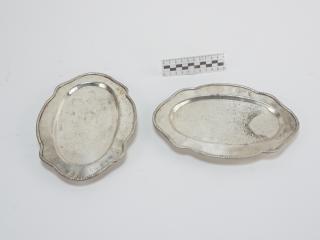TRAY