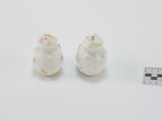 SALT AND PEPPER SHAKERS